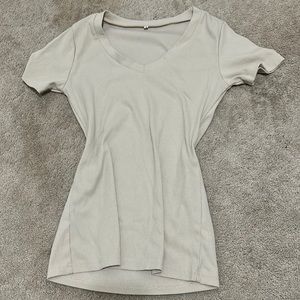 Long beige t-shirt